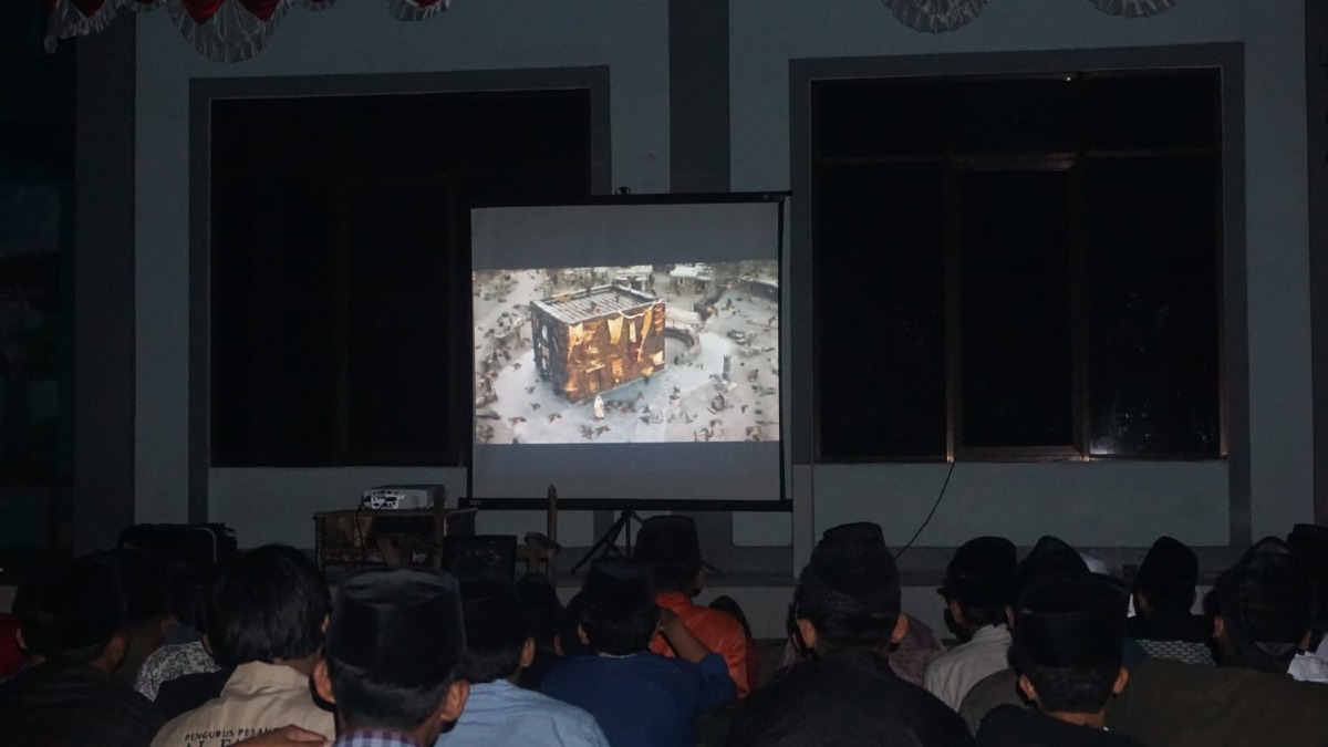 Dalam Rangka Maulid Nabi, Santri Al Falah Putra Gelar Nobar Film "Muhammad: The Messenger of God"